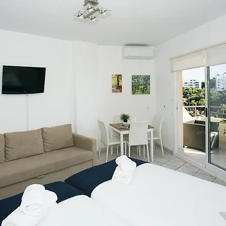 Beautiful Bright & Cozy Aparment 公寓