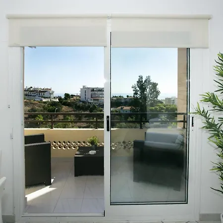 Beautiful Bright & Cozy Aparment 公寓 托雷莫利诺斯